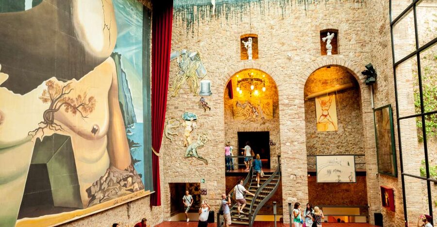 From Barcelona: Girona Guided Tour & Dalí Museum in Figueres - The morning coach ride from Barcelona