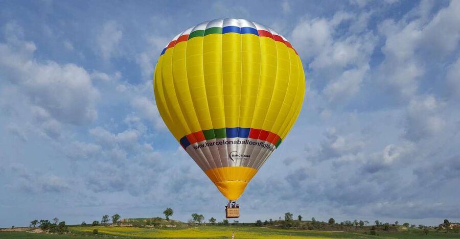 From Barcelona: Half-Day Hot Air Balloon Flight Ticket - Why this balloon flight is different from a normal day trip