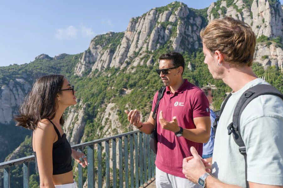 From Barcelona: Half-Day Montserrat Experience - The museum, market, and homemade liquor