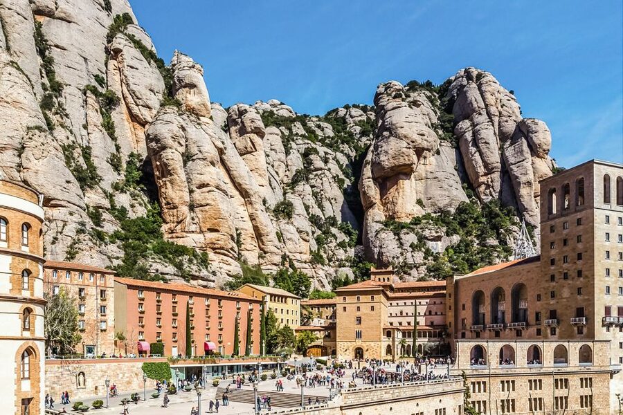 From Barcelona: Montserrat Day Trip with Optional Tickets - Key points to know before booking