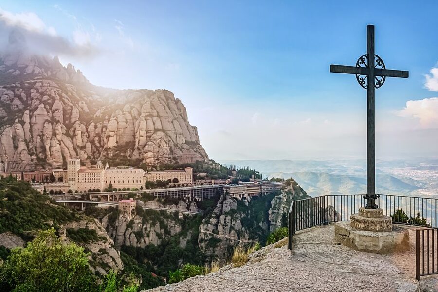 From Barcelona: Montserrat Day Trip with Optional Tickets - Leaving Barcelona from Estació Nord