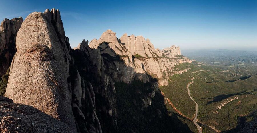 From Barcelona: Montserrat Full-Day Trip with Guided Hike - Why this Montserrat day trip is different