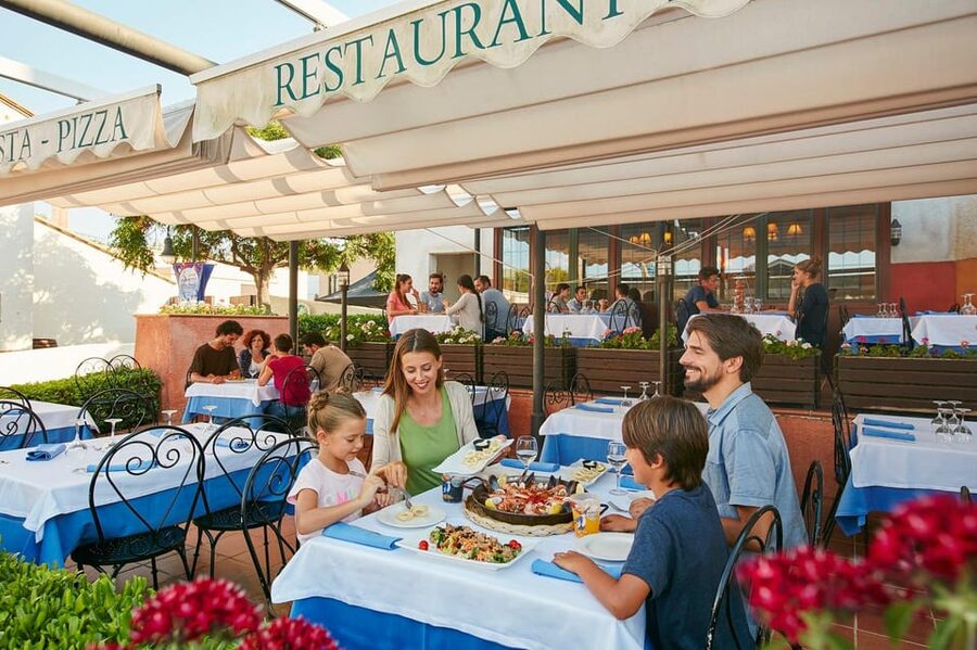 From Barcelona: PortAventura Theme Park Ticket & Transfer - Queues and the extra cost of Express