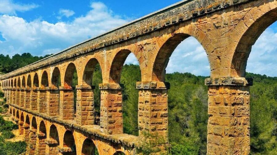 From Barcelona: Private Half-Day Tarragona Tour with Pickup - How the five-hour schedule feels