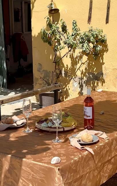 From Barcelona: PRIVATE Horseback Ride + Tapas + Wine Picnic - Key Points at a Glance