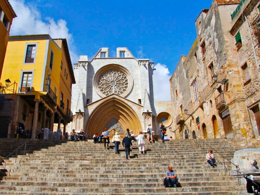 From Barcelona: Tarragona & Sitges Full Day Tour with Pickup - Tarragona Amphitheater beside the Mediterranean