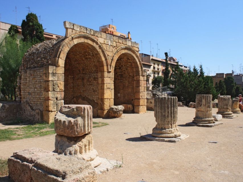 From Barcelona: Tarragona & Sitges Full Day Tour with Pickup - Churches, palaces, and the Quiet Corner