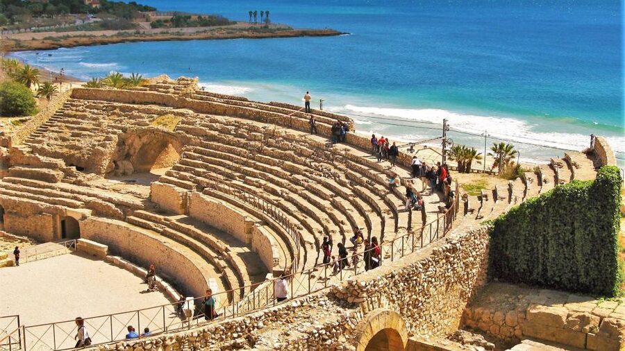From Barcelona: Tarragona & Sitges Full Day Tour with Pickup - San Sebastián Beach, your time to slow down