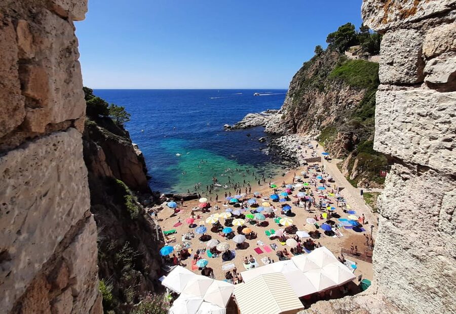 From Barcelona: Tossa de Mar Day Tour with Beach Time - The main practical drawbacks