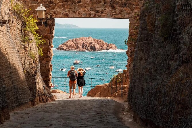 From Barcelona Tossa de Mar Half Day Tour - What the three-hour Tossa visit really gives you