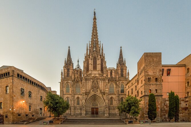 Full-Day Barcelona Tour by Sidecar Motorcycle - What the Guides Add to the Day