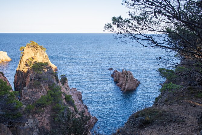 Full-Day Tour the Best of Costa Brava - Pals: Views, Ceramics, and a Taste of Ratafia