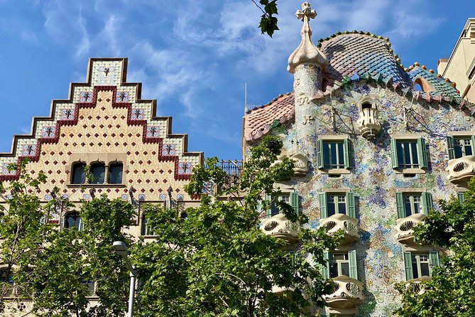 Gaudí and Barcelona Legends - Private Tour - Casa Amatller and the Block of Discord