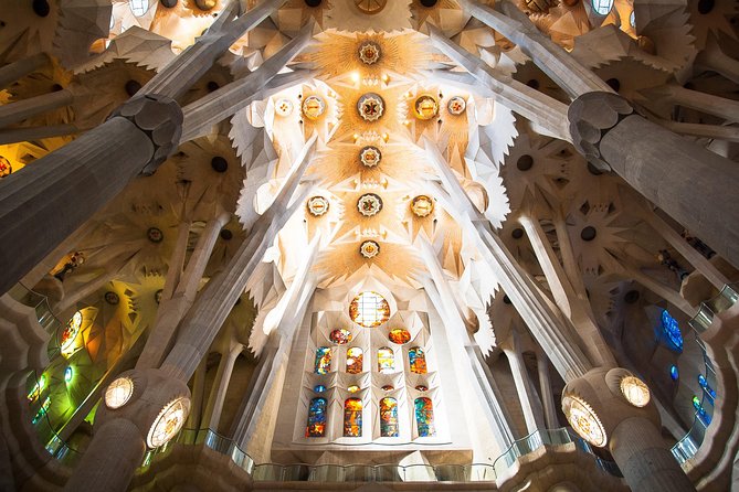 Gaudi and La Sagrada Familia Exterior Self-Guided Audio Tour - What this Sagrada Familia audio tour actually offers