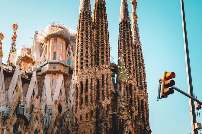 Gaudi and La Sagrada Familia Exterior Self-Guided Audio Tour - Reading the Nativity facade from the outside