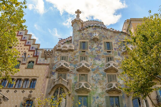 Gaudi Casa Batlló Pre Opening Tour &Skip-the-Line Sagrada Familia - How much walking should you expect?