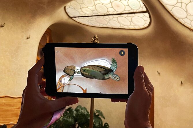 Gaudi Guided Tour: Casa Batllo, La Pedrera & Casa Vicens - Group size, guide quality, and timing
