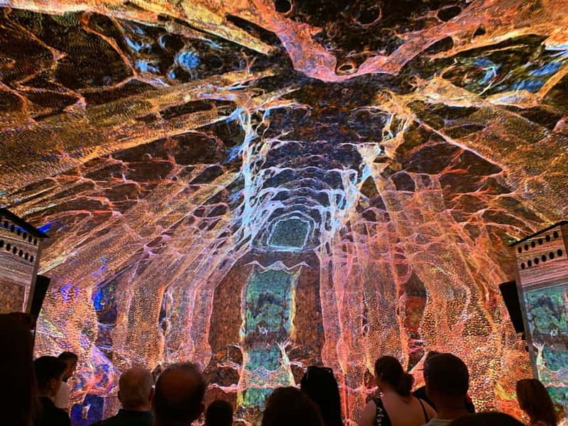Gaudi's legacy. Exclusive tour to Park Güell and Casa Batlló - Starting at Park Güell on C/ d’Olot
