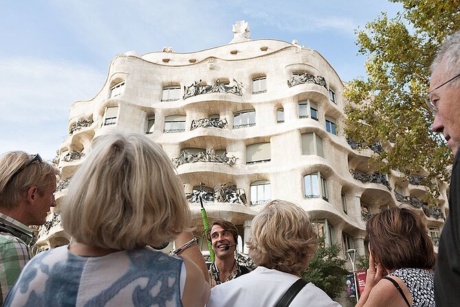 Gaudi & Sagrada Familia Donation-Based Tour in English - A low-cost way to meet Gaudí