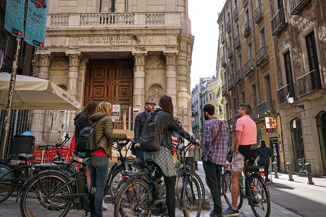 Gaudi UNESCO Highlights Small Group Bike Tour - Why a bike is a smart way to meet Gaudí