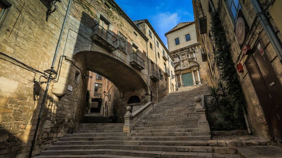 Girona and Figueres Full-Day Tour with Hotel Pick Up - Should you book it?