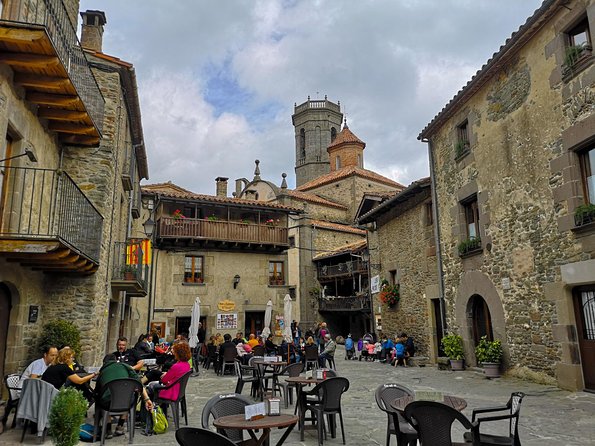 Girona, Medieval Villages & Lunch with Lake Views from Barcelona - Transport, walking, and the 10-hour pace