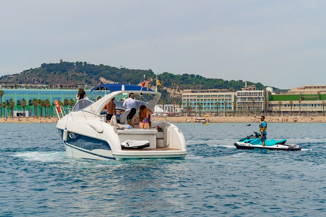 Gobbi Yacht Rental in Barcelona 9 Pax 2/4/8hs - Snacks, cava, and music onboard