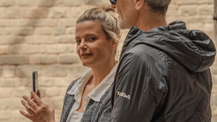 Gothic Quarter and Born District: Photographic Workshop - Starting beside the Besos mural