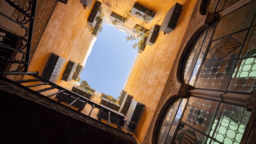Gothic Quarter and Born District: Photographic Workshop - Walking through El Gòtic and El Born