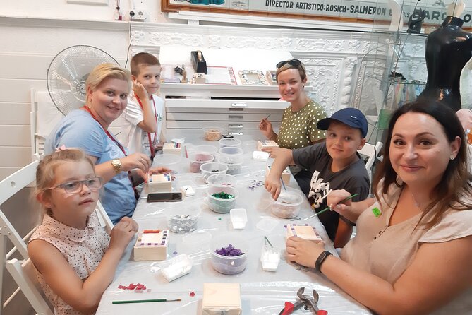 Guided Gaudí Mosaic Workshop for Children in Barcelona 1 Hours - The best part for families: patient help without a rushed feeling