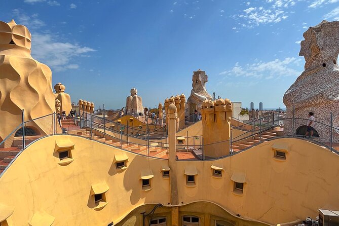 Guided private morning tour of La Pedrera with Casa Batlló ticket - What the guide adds to the visit