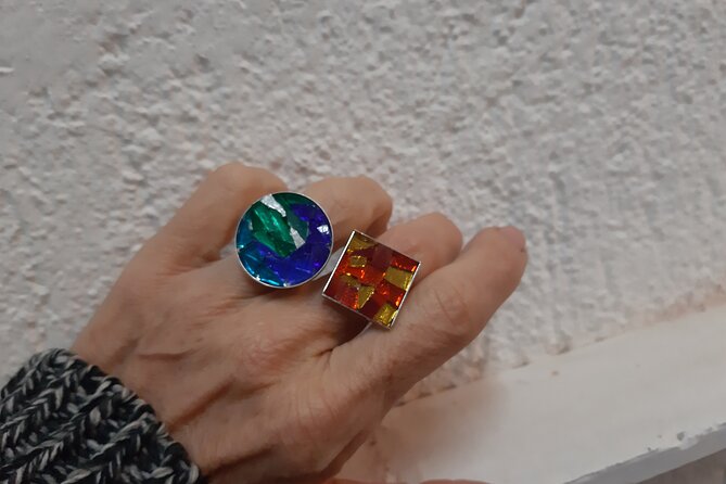 Guided Tiffany Jewellery Workshop in Barcelona 2 Hours - Choosing between a necklace, ring, pendant, or earrings
