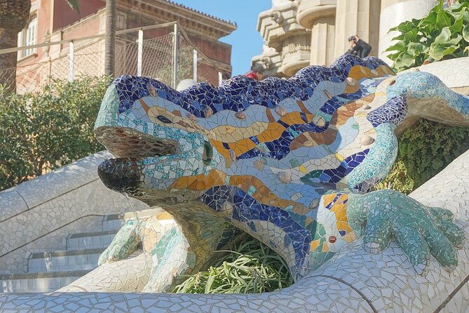 Guided Walking Tour in Park Güell Barcelona - Mosaic benches and the view over Barcelona