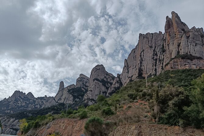 Half Day Private Montserrat Tour - Photo stops and the value of going private