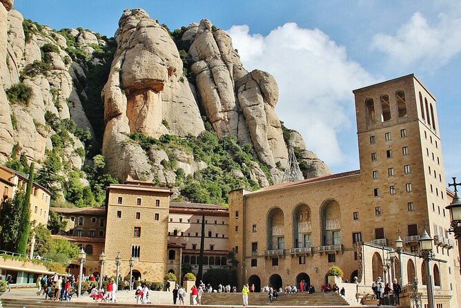 Half Day Private Montserrat Tour - Should you book the Montserrat private tour?