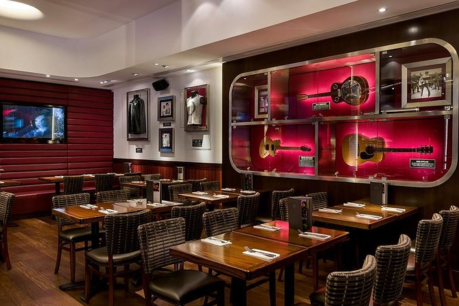 Hard Rock Cafe Barcelona with Set Lunch or Dinner - A rock-and-roll meal in Plaça de Catalunya