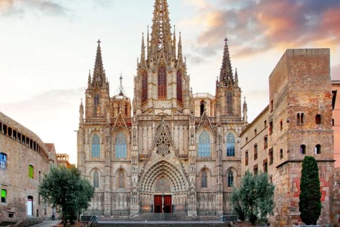 Hidden Gems of Barcelona - Old Town - Santa Maria del Mar brings medieval Barcelona into view