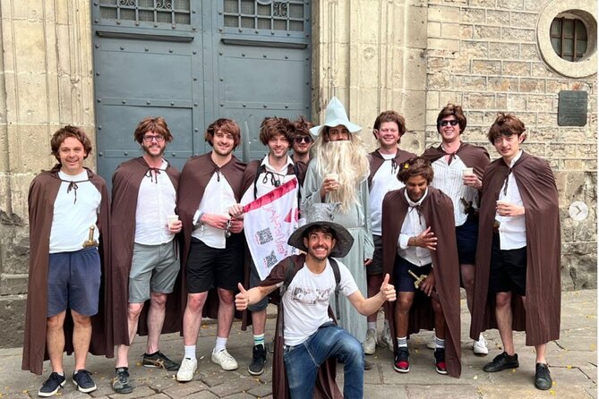 HistARy: Guided tour of the Gothic Quarter with Augmented Reality - Plaça del Rei, kings, Columbus, and public executions