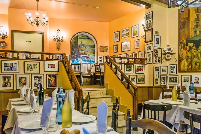 History and culture with tapas dinner - Tapas, drinks, and the value of eating along the route