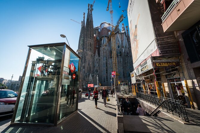 Hola Barcelona Travel Card - What using it around Barcelona feels like