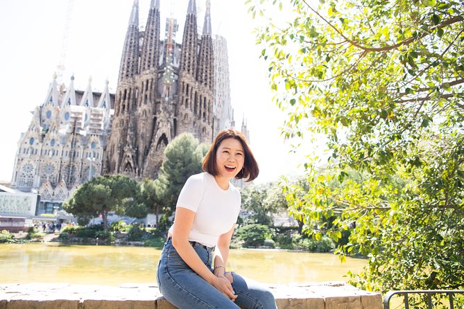 Instagram Photoshoot Tour in Barcelona - El Born: a second old-city mood