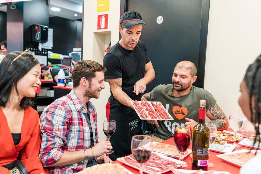 Jamón Experience Essential: Iberian Ham Tasting in Barcelona - How I would fit it into a Barcelona day