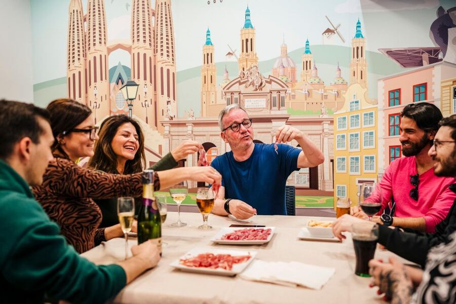 Jamón Experience Essential: Iberian Ham Tasting in Barcelona - What happens when you arrive at Enrique Tomas