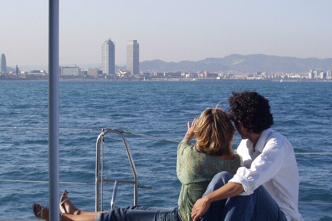 Jazz and Chill Out Sailing in Barcelona - Getting to Portal de la Pau