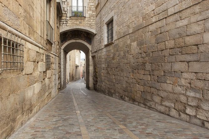 Jewish Quarter of Barcelona Private Tour with Hotel Pick-up - MUHBA El Call and the final 45 minutes