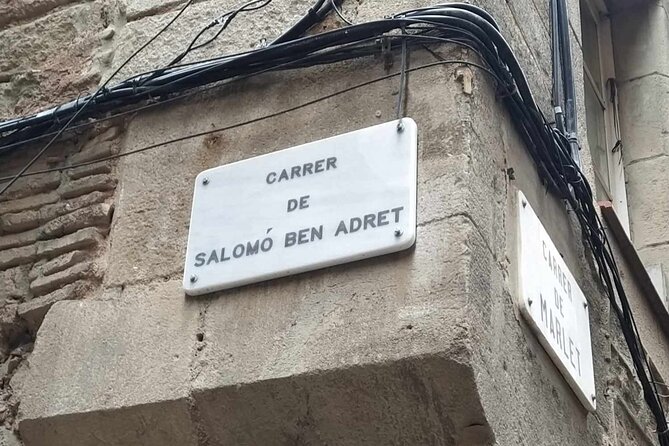 Jewish tour by Jewish Guide in Barcelona - Walking El Call through the Gothic Quarter