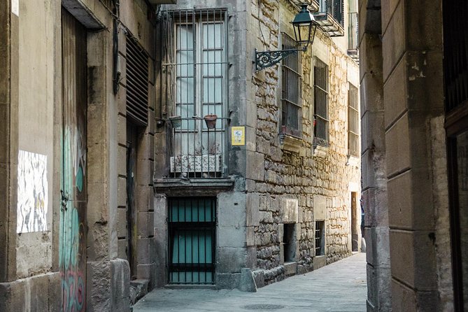 Jewish Walking Tour Barcelona by Expert Jewish Guide 2h - Key points to know before booking