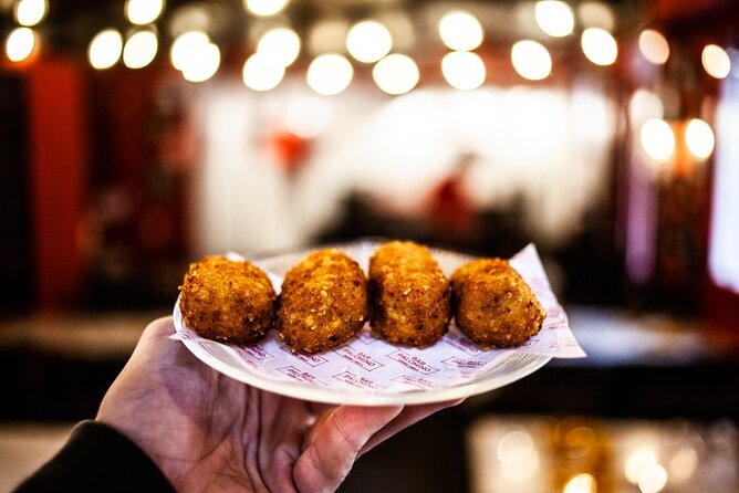 La Barceloneta Tapas & Wine & Drinks Tour in Barcelona - Key points to know before booking