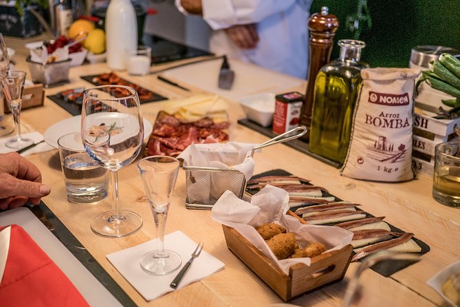La Boqueria Market and Paella Cooking Class in Barcelona - Timing, meeting point, and practical planning