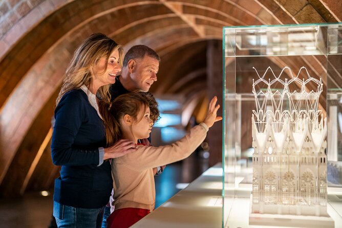 La Pedrera-Casa Mila Admission Ticket with Audioguide - The restored apartment puts the design in context